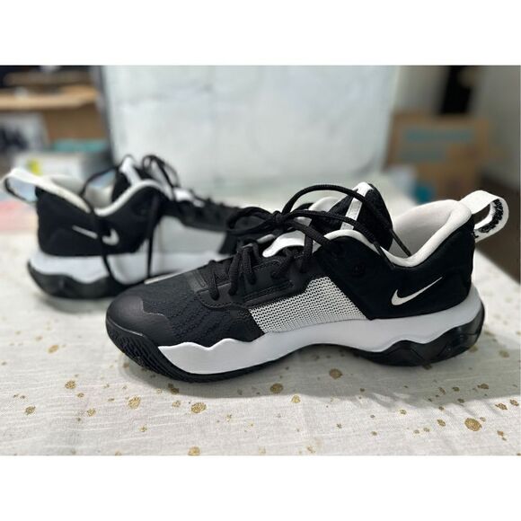 NIKE MENS GIANNIS IMMORTALITY 3 BASKETBALL SHOES